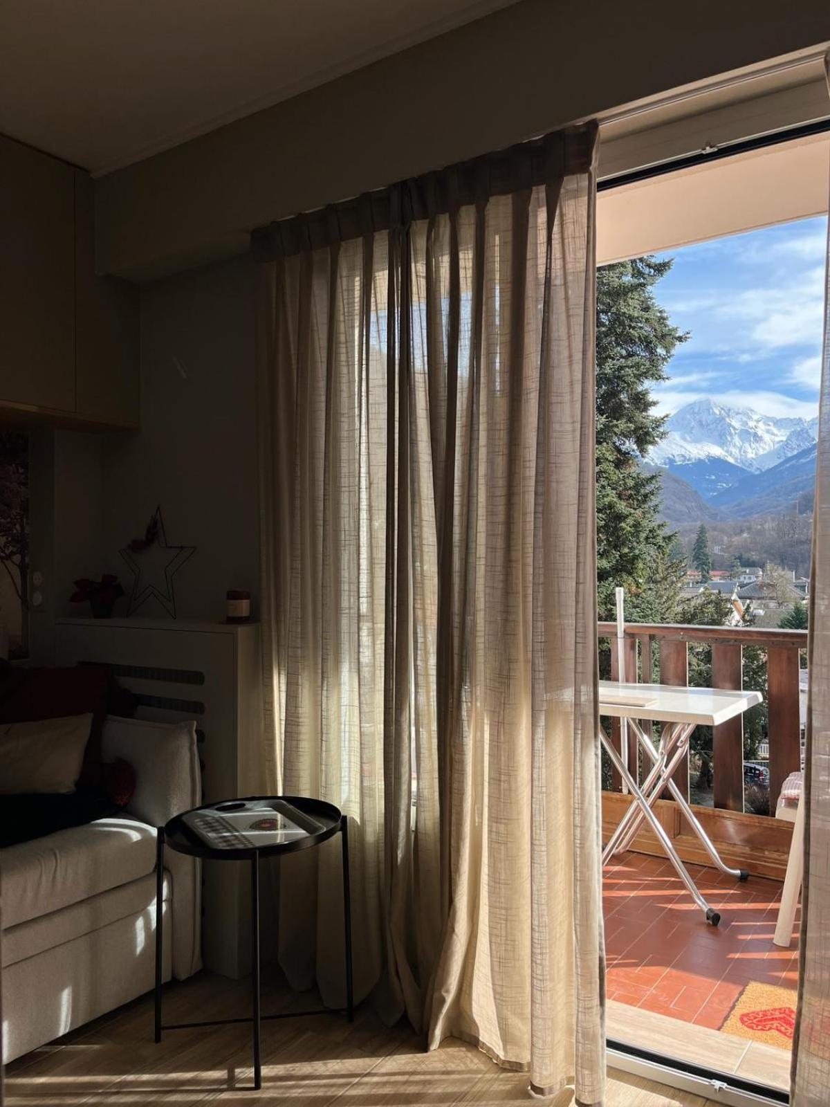 Studio avec vue sur la montagne Brides-les-Bains Extérieur photo
